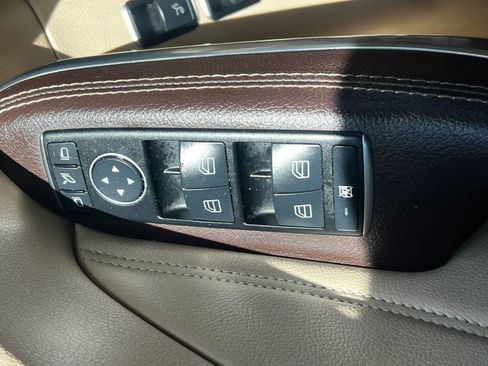 Used 2017 Mercedes-Benz GLS 550 4MATIC image 21