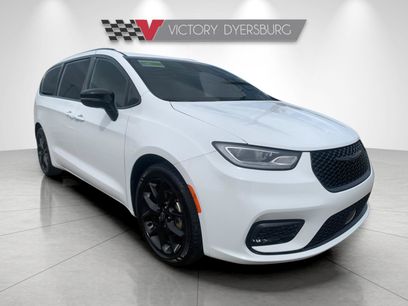 Used 2025 Chrysler Pacifica Limited
