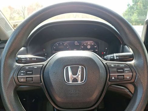 Used 2023 Honda Accord EX image 16