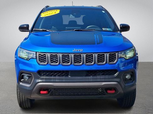 Certified 2024 Jeep Compass Trailhawk w/ Trailhawk Convenience Group AWD/4WD image 2