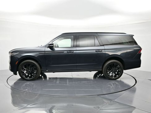 New 2026 Lincoln Navigator L Reserve w/ Jet Appearance Package image 9