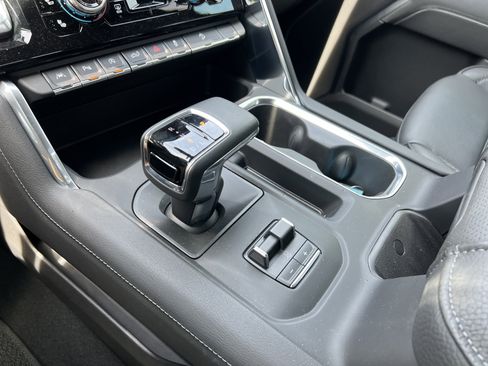 Used 2025 GMC Sierra 1500 Denali image 26