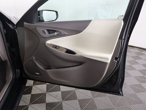 Used 2024 Chevrolet Malibu LT image 24