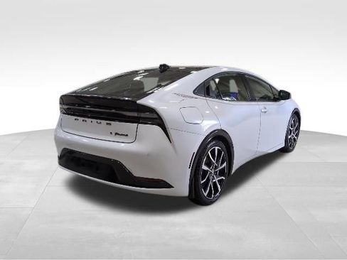 Used 2024 Toyota Prius Prime Premium image 21