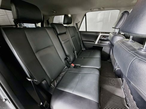 Used 2022 Toyota 4Runner Limited AWD/4WD image 25