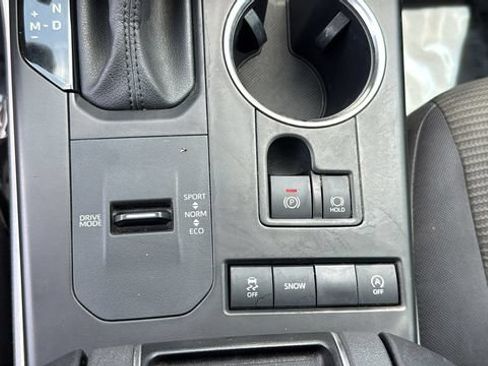 Used 2021 Toyota Highlander L FWD image 26