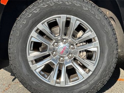 Used 2021 GMC Yukon SLT image 26