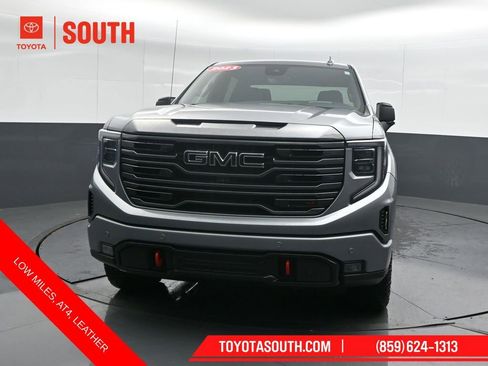 Used 2023 GMC Sierra 1500 AT4 w/ Technology Package image 6