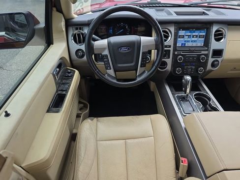 Used 2017 Ford Expedition Limited w/ Equipment Group 301A RWD image 12