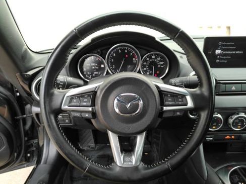 Used 2024 MAZDA MX-5 Miata RF Grand Touring RWD image 21