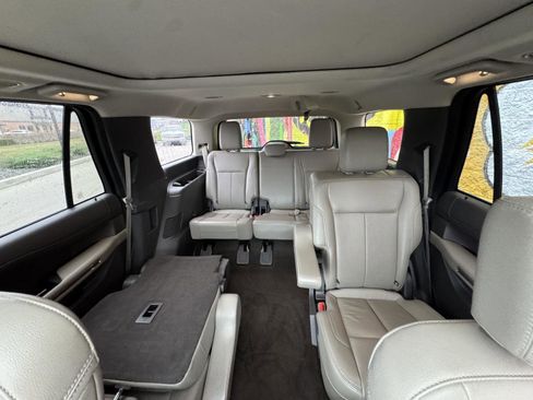 Used 2020 Ford Expedition XLT w/ Equipment Group 202A image 12