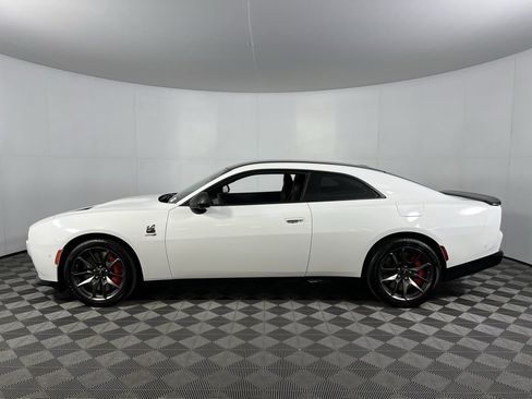 Used 2024 Dodge Charger R/T Scat Pack w/ Plus Group image 10