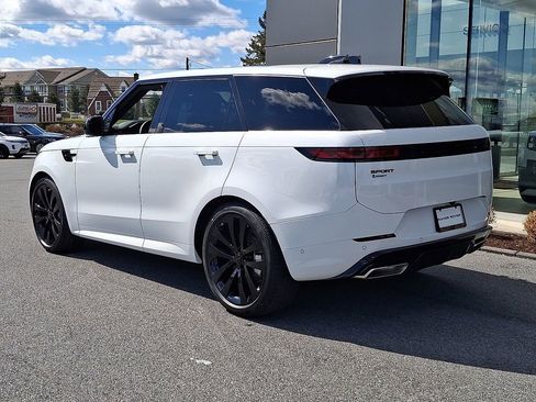 New 2026 Land Rover Range Rover Sport Dynamic SE AWD/4WD image 4