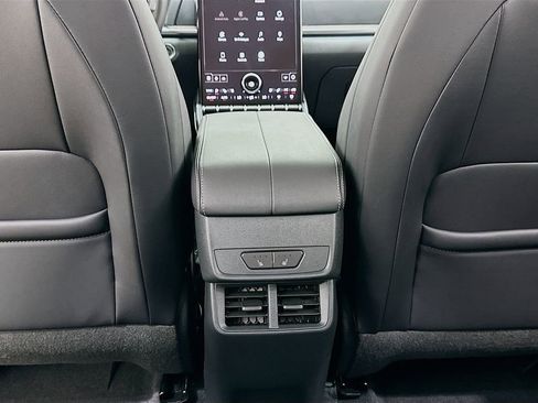 New 2026 GMC Terrain Denali AWD/4WD image 29