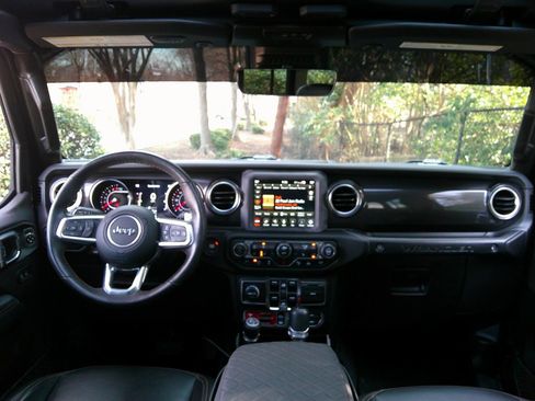 Used 2022 Jeep Wrangler Unlimited Rubicon 392 w/ Xtreme Recon 35" Tire Package image 25