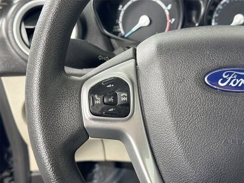 Used 2018 Ford Fiesta SE image 16