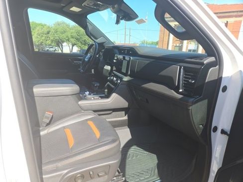 Certified 2024 GMC Sierra 1500 AT4 w/ Technology Package image 15