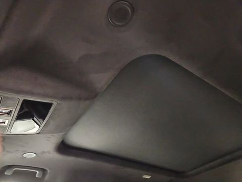 New 2026 Land Rover Defender 110 OCTA image 25