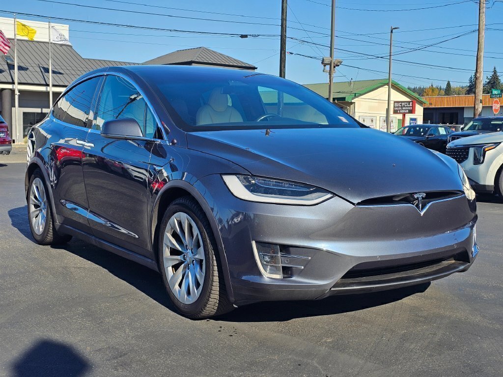 Used 2020 Tesla Model X Long Range AWD/4WD image 7