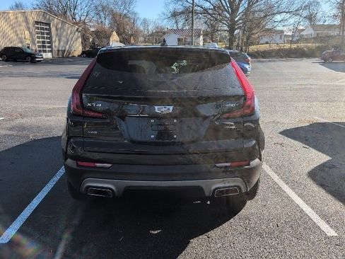 Used 2023 Cadillac XT4 Premium Luxury image 8