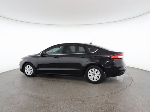 Used 2019 Ford Fusion S image 8