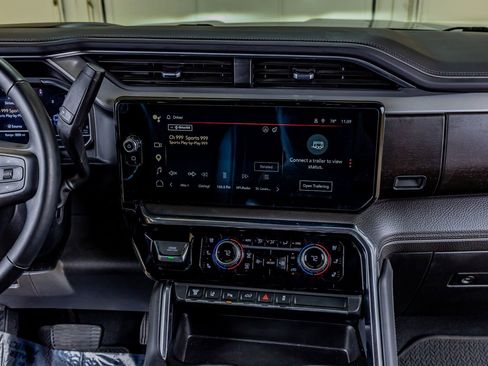 Used 2024 GMC Sierra 3500 Denali w/ Denali Reserve Package AWD/4WD image 24