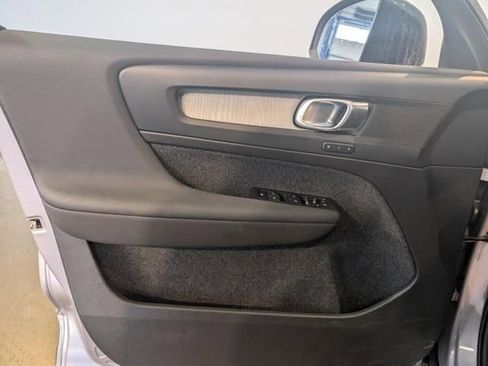 Used 2026 Volvo XC40 B5 Plus w/ Protection Package Premier image 8