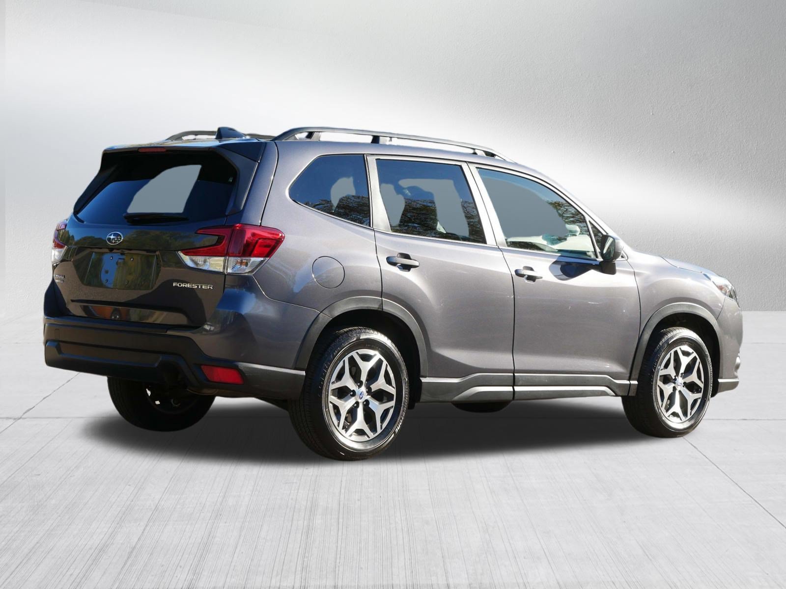 Used 2024 Subaru Forester Premium AWD/4WD image 7