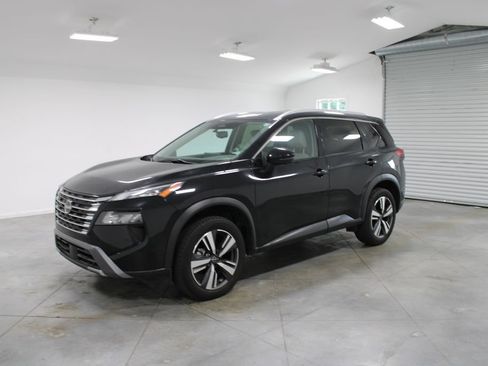 Used 2024 Nissan Rogue SL FWD image 4