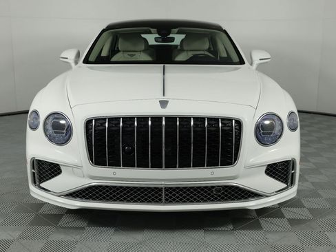 New 2026 Bentley Flying Spur Plug-In Hybrid image 7