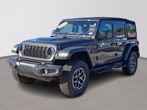 Used 2024 Jeep Wrangler Unlimited Rubicon w/ Safety Group image 3