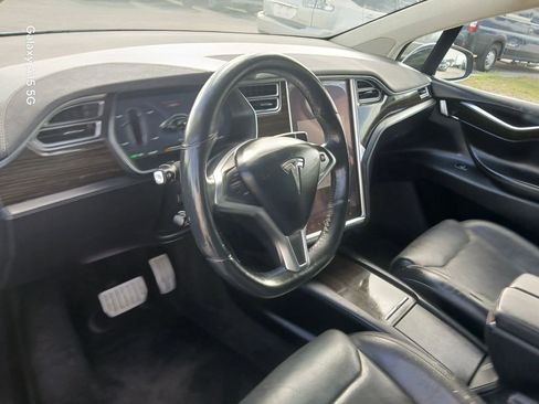 Used 2016 Tesla Model X Performance AWD/4WD image 6