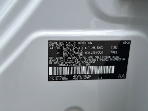 New 2026 Toyota C-HR AWD/4WD image 30