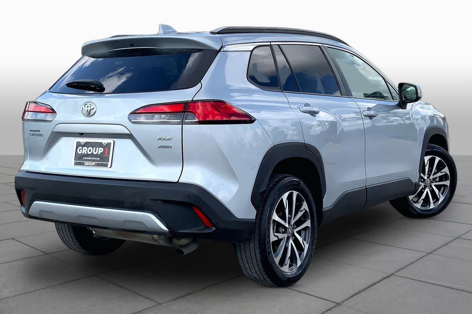 Used 2023 Toyota Corolla Cross XLE AWD/4WD image 13