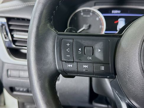 Certified 2023 Nissan Rogue SV w/ SV Premium Package image 21