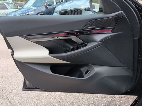 New 2027 BMW 530i RWD image 31