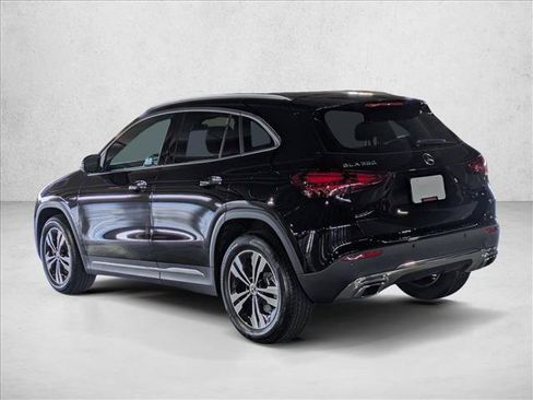 Certified 2026 Mercedes-Benz GLA 250 image 8