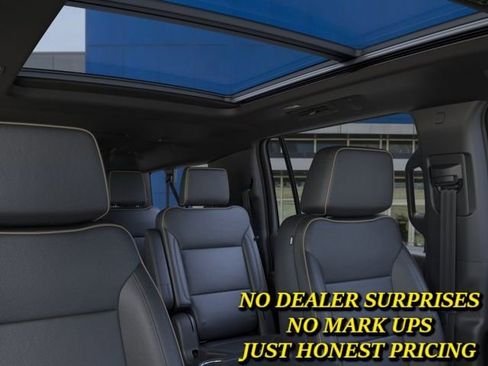 New 2026 Chevrolet Suburban Premier w/ Sun And Tow Package AWD/4WD image 24