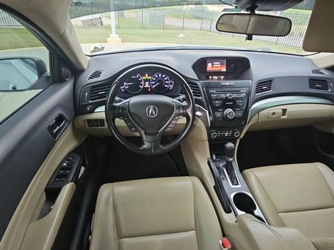 Used 2017 Acura ILX FWD image 22