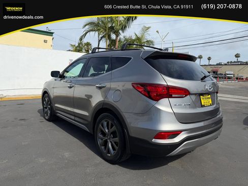 Used 2018 Hyundai Santa Fe Sport FWD image 7