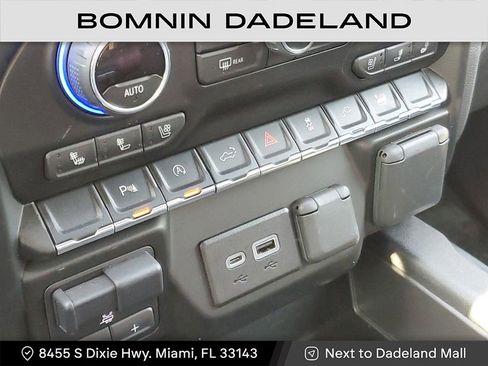 Used 2022 Chevrolet Silverado 1500 LTZ image 24