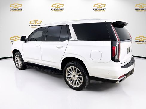 Used 2022 Cadillac Escalade Premium Luxury image 5