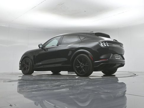 Certified 2025 Ford Mustang Mach-E GT AWD/4WD image 4