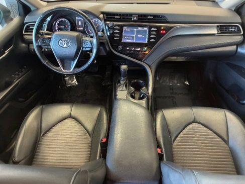 Used 2019 Toyota Camry SE image 13