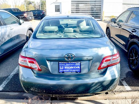 Used 2010 Toyota Camry image 17