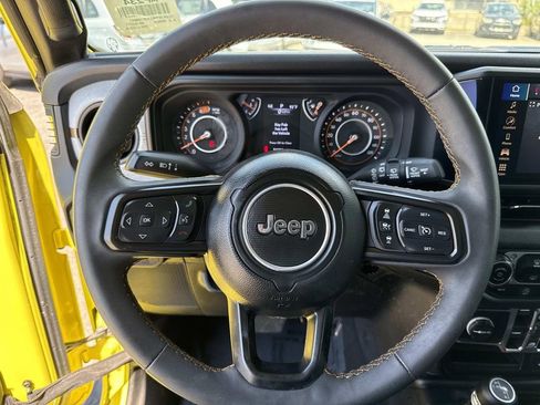 Used 2024 Jeep Wrangler Unlimited Sport AWD/4WD image 39