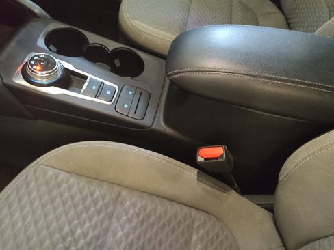 Used 2021 Ford Escape SE w/ Convenience Package FWD image 26