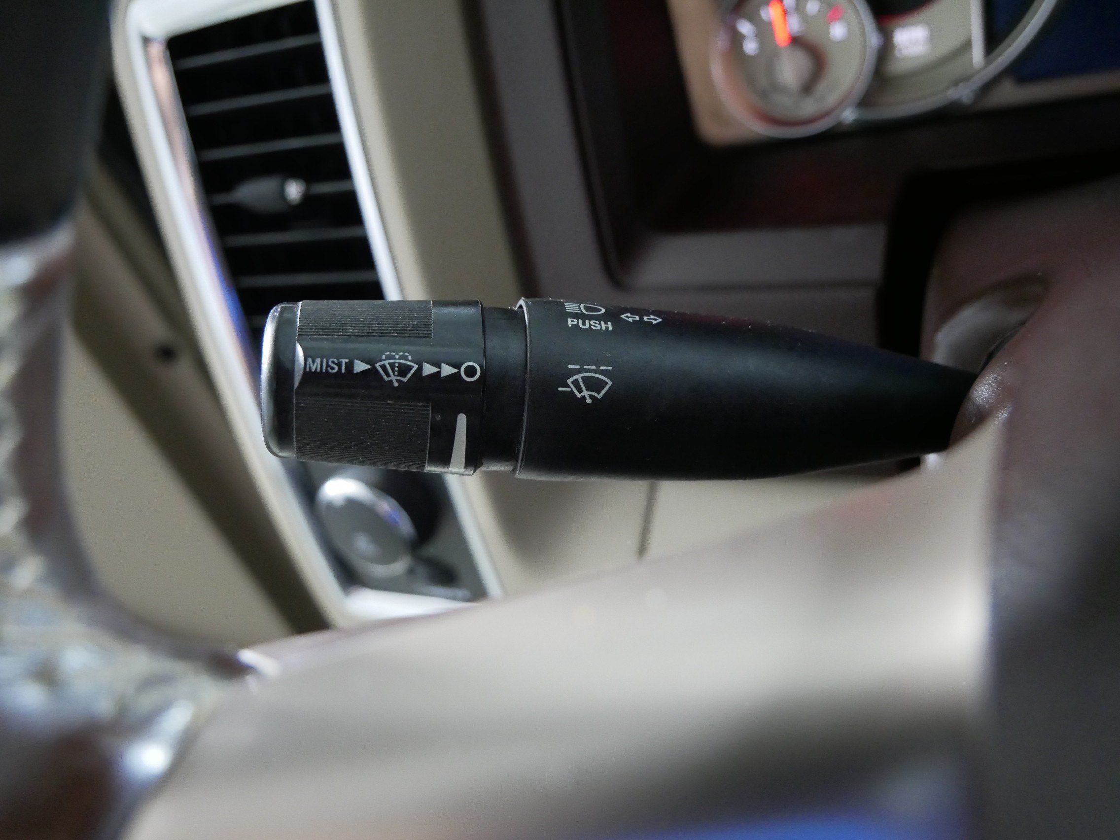 Used 2015 RAM 1500 Laramie Longhorn w/ Convenience Group AWD/4WD image 32