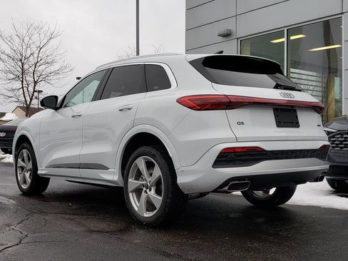 New 2025 Audi Q5 Premium Plus image 3