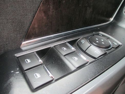 Used 2022 Ford F150 Lariat w/ Max Trailer Tow Package image 28